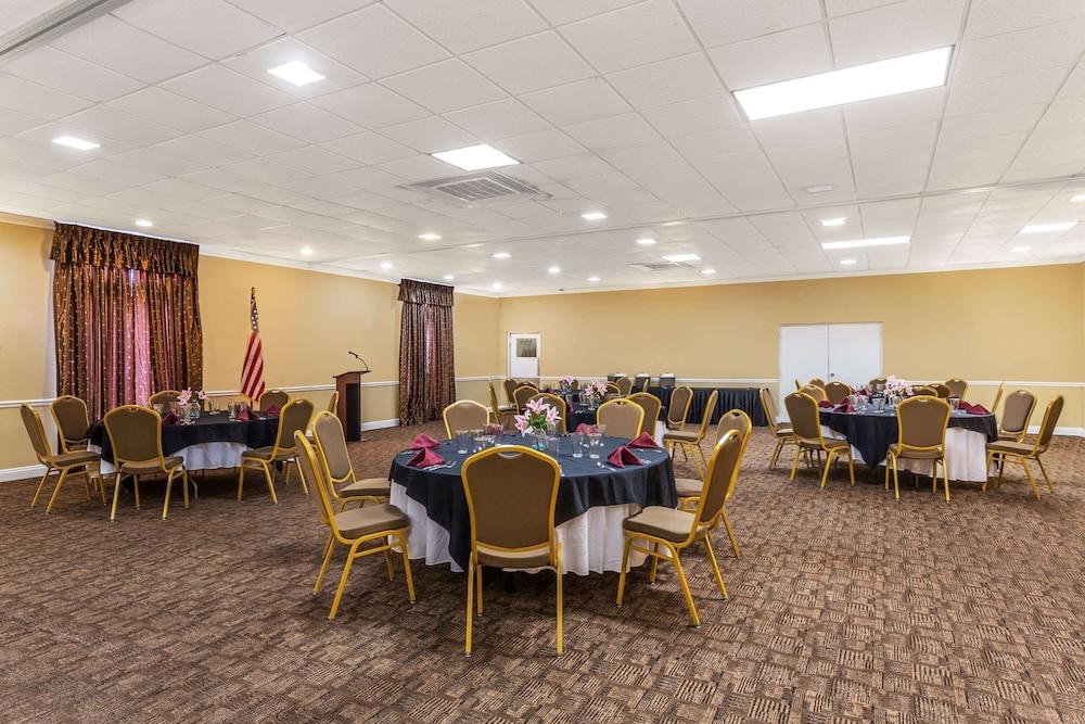 Ramada By Wyndham Houma Otel Dış mekan fotoğraf