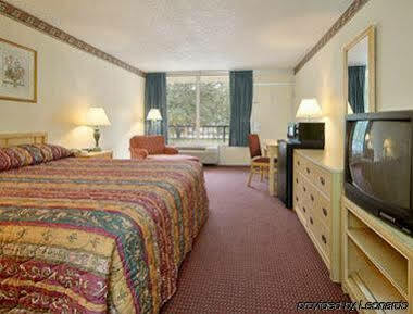 Ramada By Wyndham Houma Otel Dış mekan fotoğraf